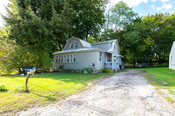 Oakland, ME 04963,27 Water ST