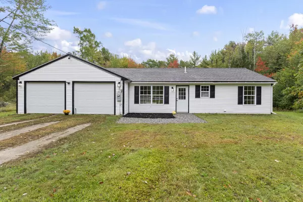 201 Benson RD, West Gardiner, ME 04345