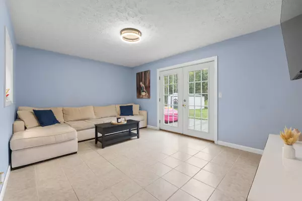 West Gardiner, ME 04345,201 Benson RD