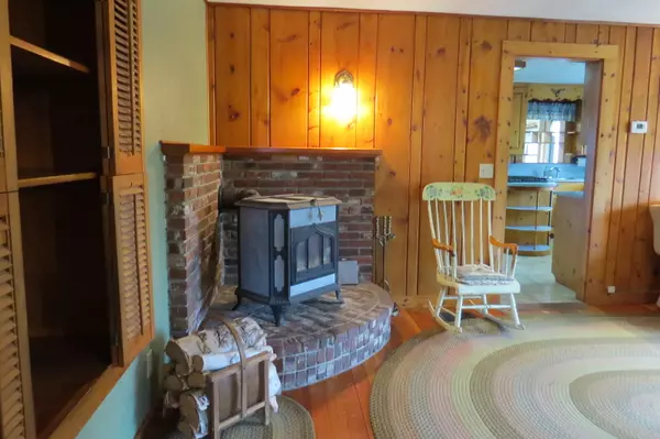 Sullivan, ME 04664,3 Morancy RD