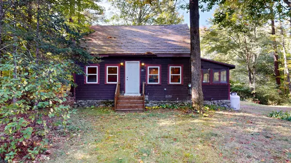 20 Spring RD, Saco, ME 04072