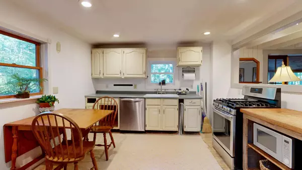 Saco, ME 04072,20 Spring RD