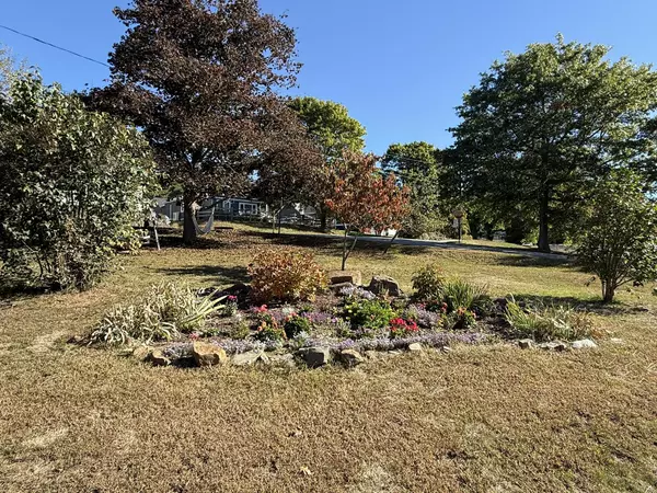 Bucksport, ME 04416,62 Pine ST