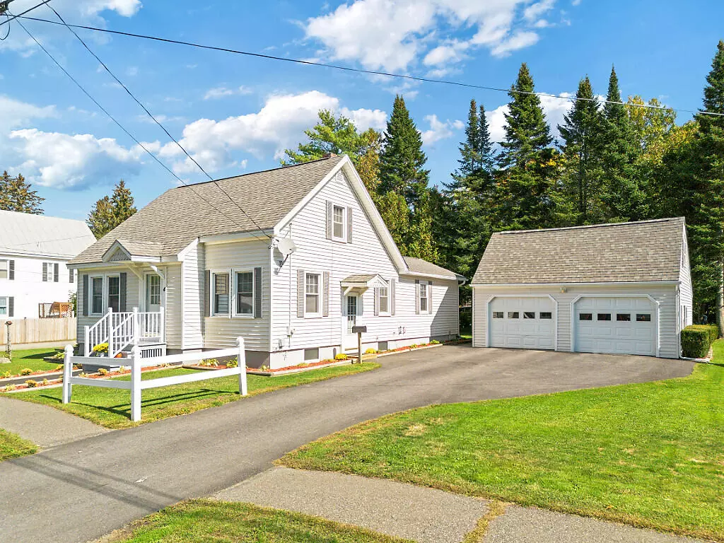 Winslow, ME 04901,4 Marcoux ST