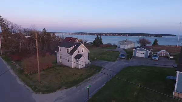 Jonesport, ME 04649,2 Dobbins Hill RD