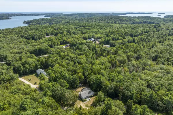 Boothbay, ME 04537,24 Marble Ledge DR