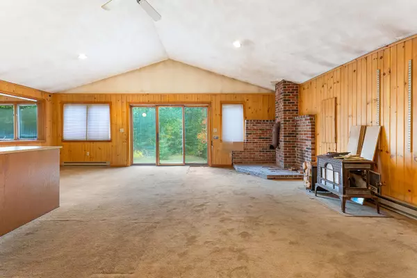 Denmark, ME 04022,401 Hio Ridge RD