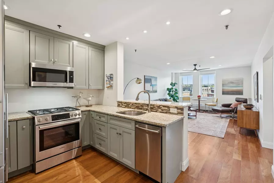 150 Middle ST #4B, Portland, ME 04101