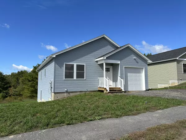 39 Village CIR,  Augusta,  ME 04330