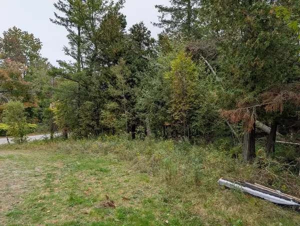 Holden, ME 04429,154 Copeland Hill RD