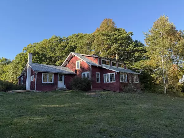 2284 Atlantic HWY, Lincolnville, ME 04849