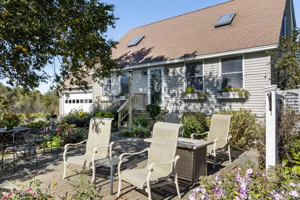 Winslow, ME 04901,486 Garland RD