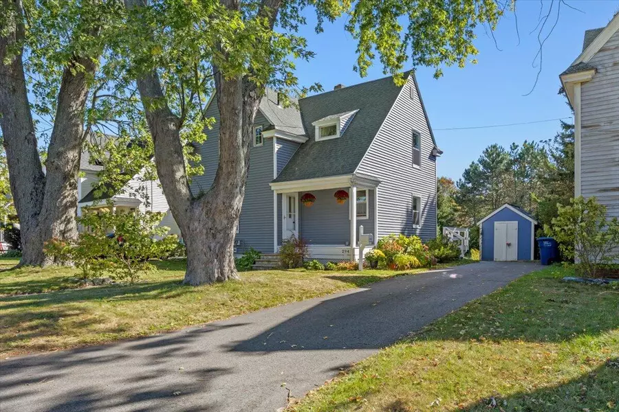 294 High ST, South Portland, ME 04106