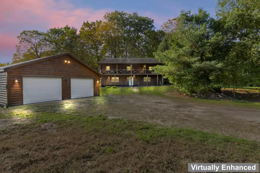 127 Turner Center RD, Turner, ME 04282