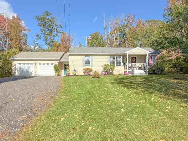 Wiscasset, ME 04578,65 Lowelltown RD