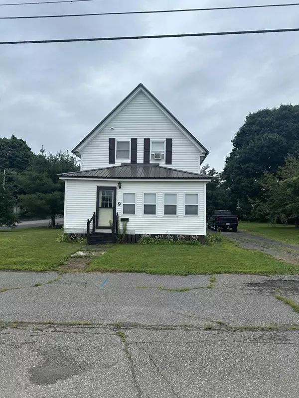 East Millinocket, ME 04430,9 Maple ST