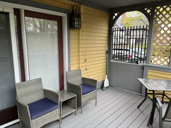 Bar Harbor, ME 04609,49 Mount Desert ST #6