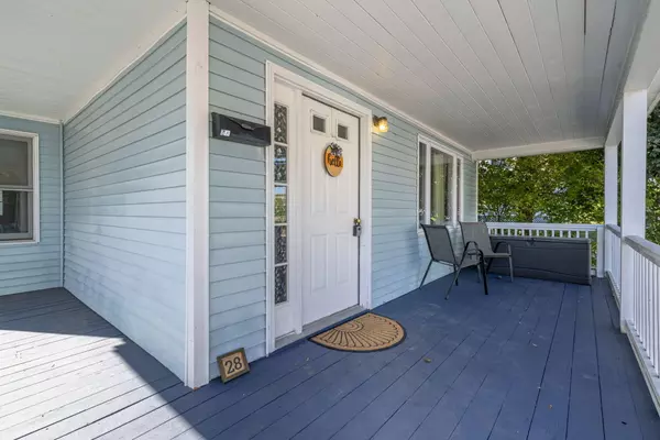 Sanford, ME 04073,28 Brook ST