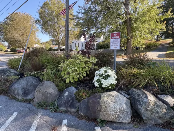 Harpswell, ME 04003,2120 harpswell Island RD