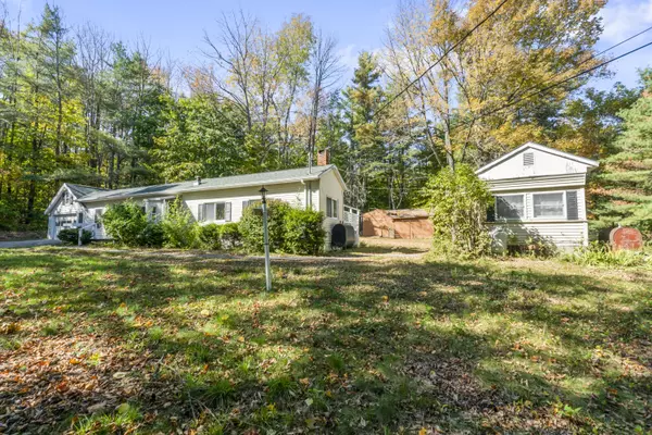 189 Old Winthrop RD, Augusta, ME 04330