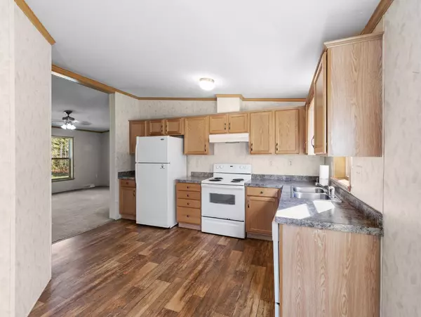 Clinton, ME 04927,454 Hinckley RD