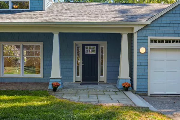 Cape Elizabeth, ME 04107,530 Spurwink AVE