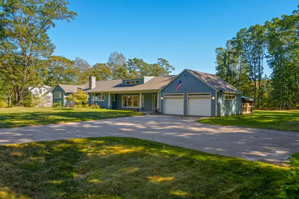 Cape Elizabeth, ME 04107,530 Spurwink AVE