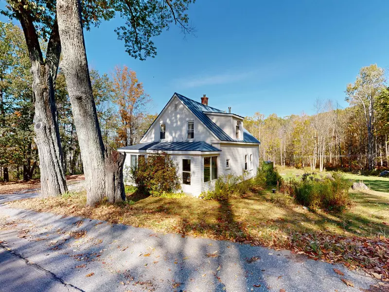 11 Oak Hill RD, Monmouth, ME 04259