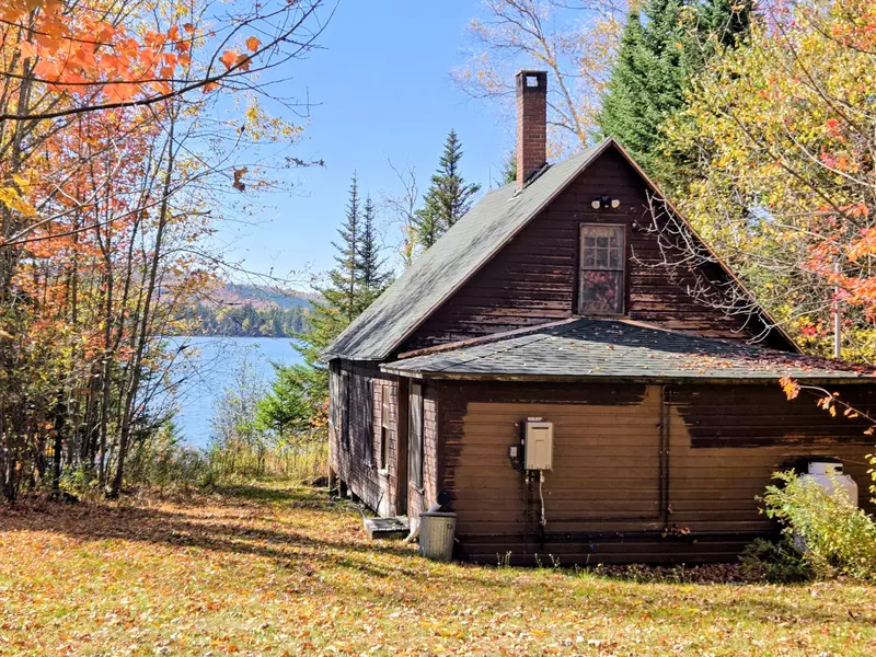 252 Quimby Pond RD, Rangeley, ME 04970