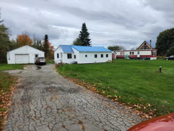 Palmyra, ME 04965,154 Main ST