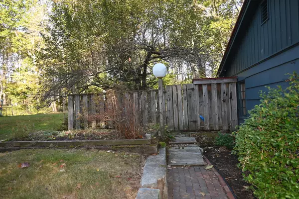 Yarmouth, ME 04096,195 Hillside ST