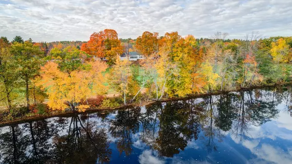 Hollis, ME 04042,95 River RD