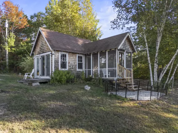 Parsonsfield, ME 04047,27 Lynn DR