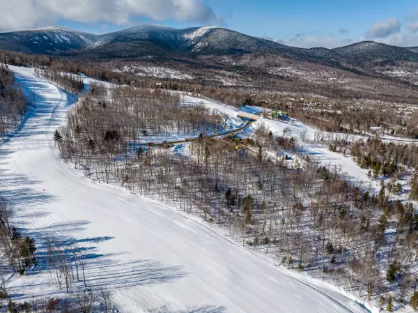 Carrabassett Valley, ME 04947,8123 Sawtooth RD
