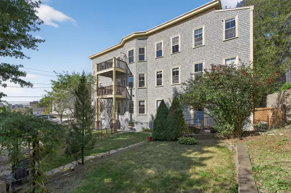 Portland, ME 04101,21 Sheridan ST #3