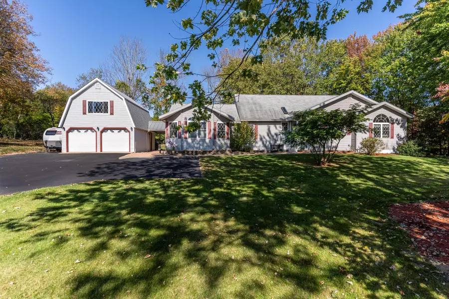 23 Cemetery RD, Berwick, ME 03901