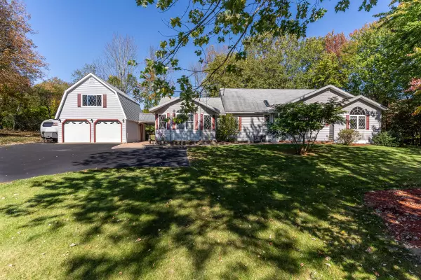 Berwick, ME 03901,23 Cemetery RD