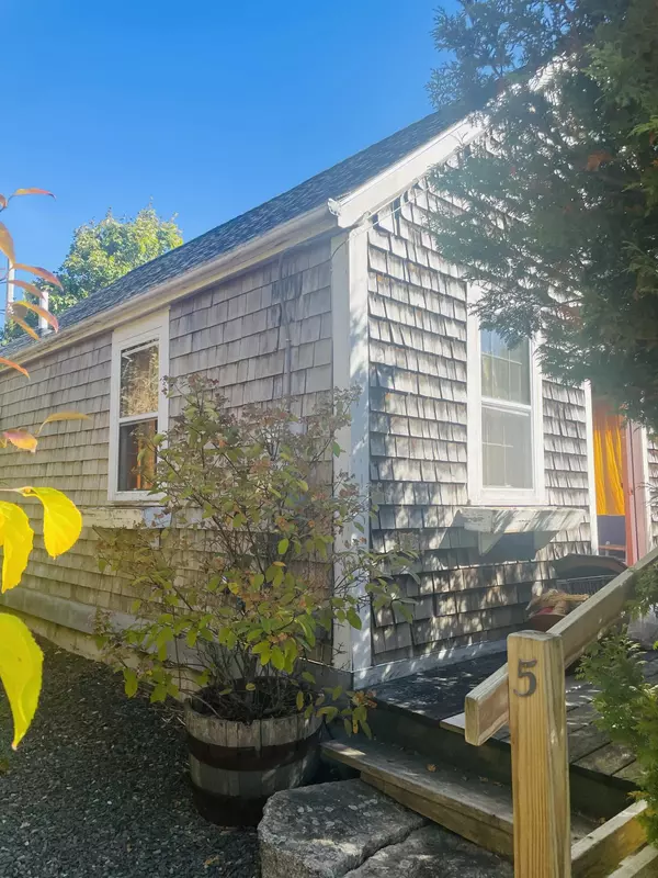 5 Franklin ST,  Rockport,  ME 04856