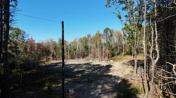 Lewiston, ME 04240,162 Old Lisbon RD