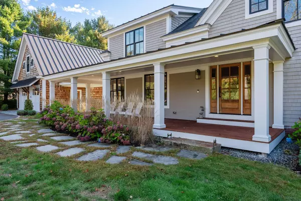 Falmouth, ME 04105,263 Foreside RD