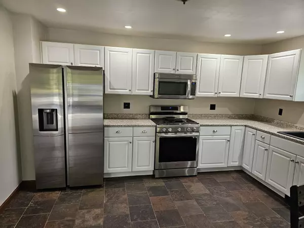 Deer Isle, ME 04627,121 Greenlaw District RD