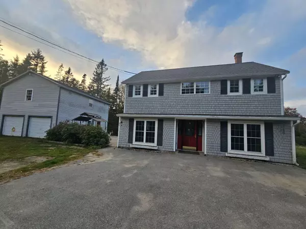 Deer Isle, ME 04627,121 Greenlaw District RD