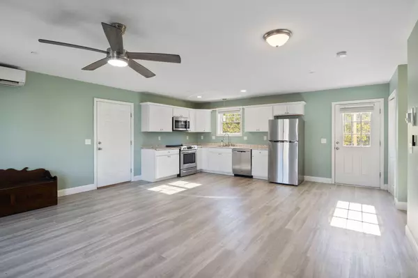 Sanford, ME 04073,3 Boulder LN #9