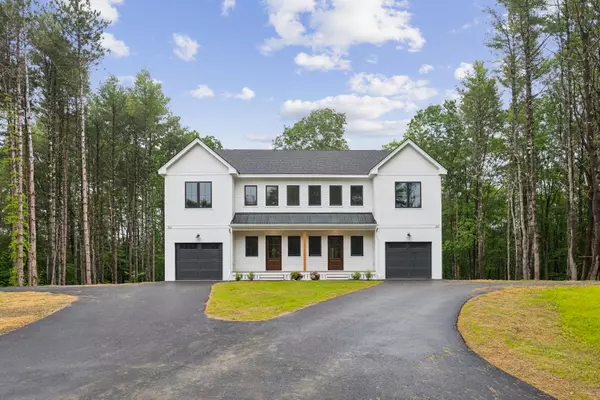 North Yarmouth, ME 04097,64 Oaken RDG #64