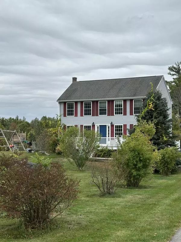 Lebanon, ME 04027,696 Center RD