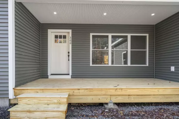 Lebanon, ME 04027,366 Smith RD