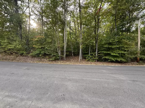 Acton, ME 04001,927 West Shore DR