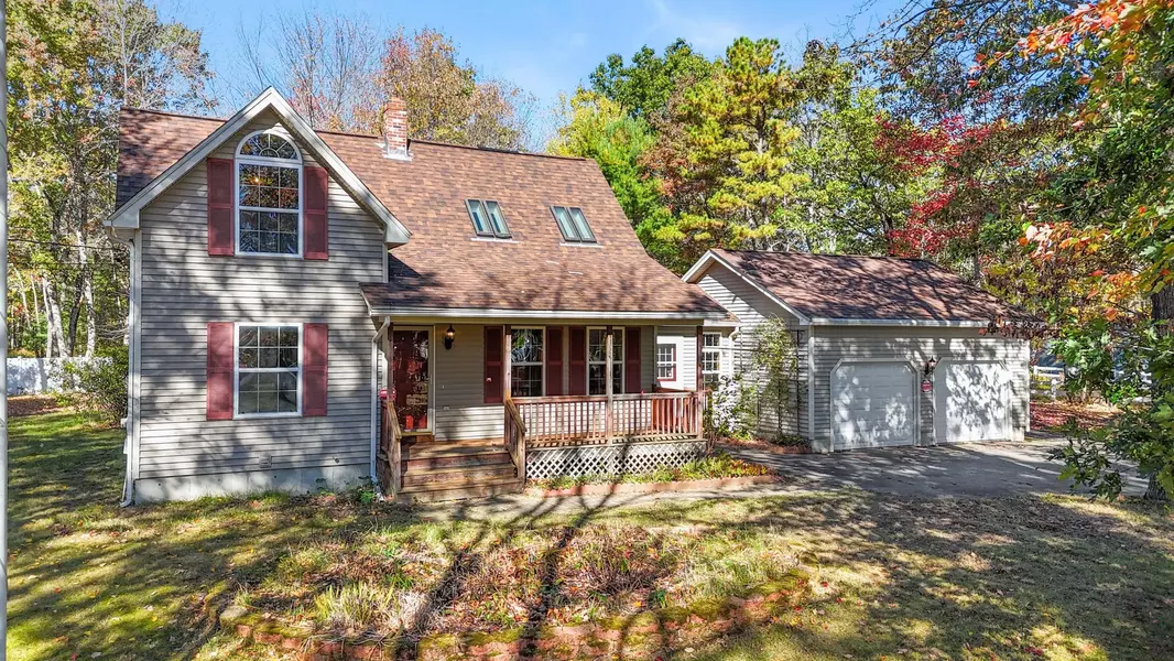 53 Country Club 2 RD, Sanford, ME 04073