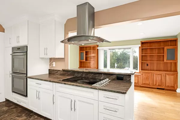 Eliot, ME 03903,1116 State RD