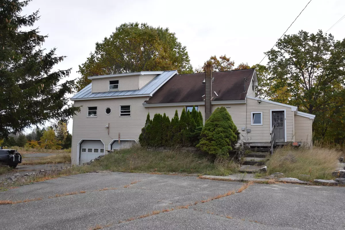 Norridgewock, ME 04957,31 Red Barn RD